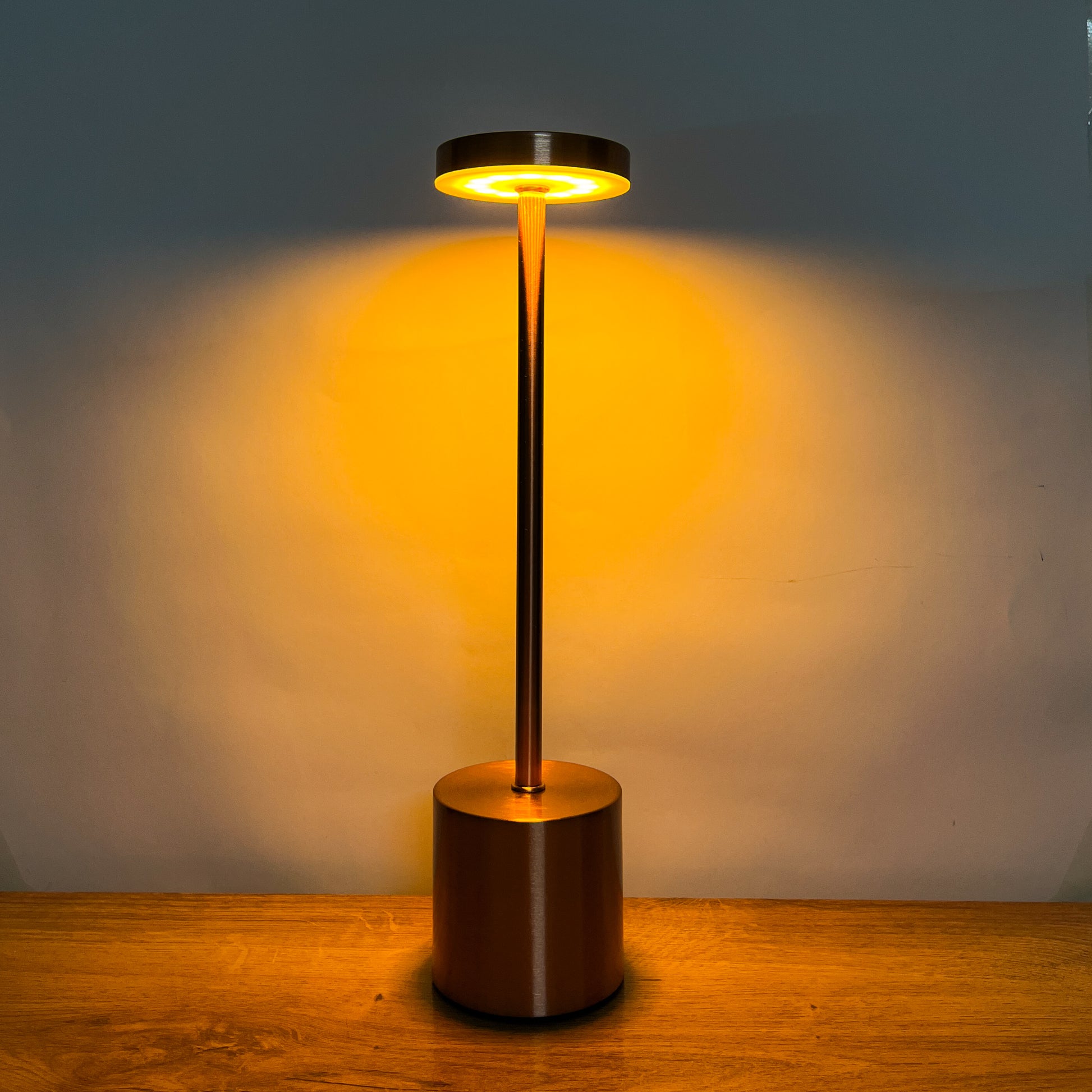 Type-C charging port on LED table lamp